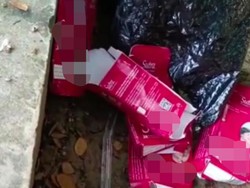 Duh! Bungkus Kondom dan Tisu Bekas Berceceran di Taman Veteran Bojonegoro