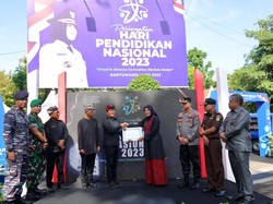 Bupati Ipuk Luncurkan Rindu Bulan di Momen Hardiknas