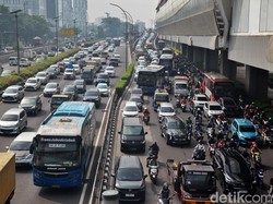 Pemprov DKI Mau Bagi Dua Jam Kantor, Pengusaha Harap Cuma Imbauan