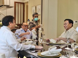 Momen Prabowo Makan Bareng Aburizal Bakrie dan Airlangga