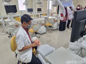 UM Surabaya Kini Punya Fakultas Kedokteran Gigi, Angkatan Pertama 25 Mahasiswa UM Surabaya Kini Punya Fakultas Kedokteran Gigi, Angkatan Pertama 25 Mahasiswa