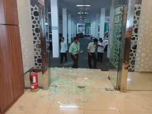 Waketum MUI Sebut Pelaku Penembakan Ngaku Nabi Waketum MUI Sebut Pelaku Penembakan Ngaku Nabi