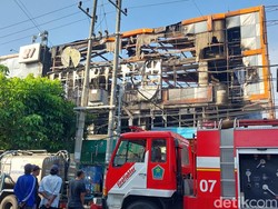 Terjebak Kebakaran Malang Plaza, 3 Petugas PMK dan 1 Relawan Dilarikan ke RS