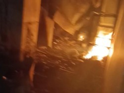 Api Kembali Muncul di Malang Plaza, 15 Menit Nyala Berhasil Dipadamkan