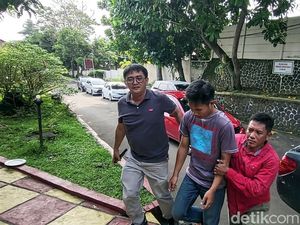 Penyesalan Begal Pantat Usai Aksi Cabulnya Viral di Gang Sempit Penyesalan Begal Pantat Usai Aksi Cabulnya Viral di Gang Sempit