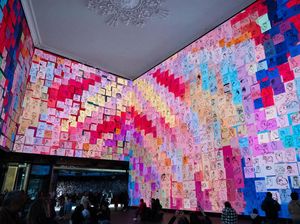 11 Ribu Warga Inggris Gambar Wajah Raja Charles III Jelang Penobatan