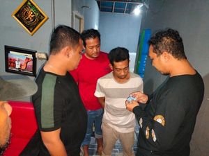 Barbar Pria di Kalsel Bacok Tukang Servis TV Hanya karena Tak Disapa Korban