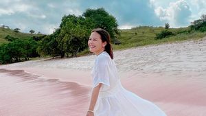 Cantiknya Prilly Lotuconsina Saat Menjelajahi Labuan Bajo