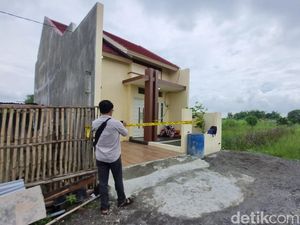 Polisi Segera Periksa Ibu Bocah Gresik yang Tewas Dibunuh Ayah Kandungnya Polisi Segera Periksa Ibu Bocah Gresik yang Tewas Dibunuh Ayah Kandungnya