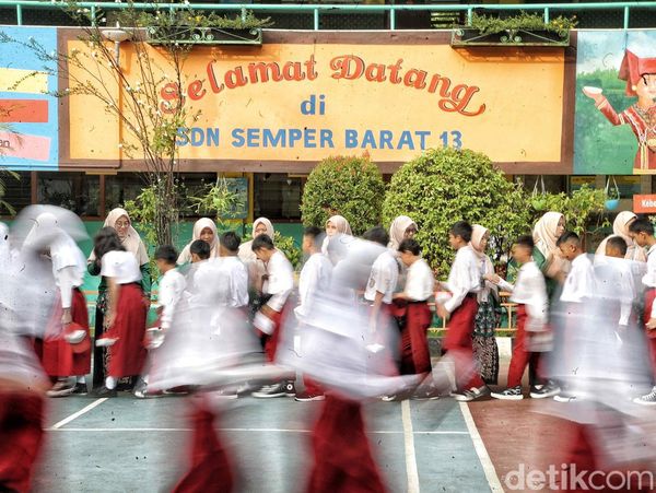 Siswa SDN 13 Semper Barat Gelar Halal Bihalal Usai Libur Lebaran