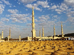 Tips Hadapi Cuaca Panas di Arab Saudi