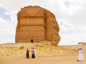 7 Tempat Bersejarah di Madinah, Muslim Wajib Kunjungi Ya! 7 Tempat Bersejarah di Madinah, Muslim Wajib Kunjungi Ya!