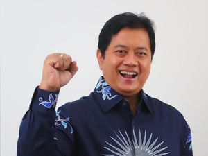 PKB Beri Sinyal Bobby Lulus Uji Cagubsu, PAN: Dia Layak Dicalonkan Tanpa Tes PKB Beri Sinyal Bobby Lulus Uji Cagubsu, PAN: Dia Layak Dicalonkan Tanpa Tes
