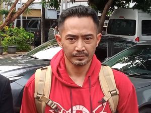 Diduga Tunggak Cicilan, Yama Carlos Diminta Developer Kosongkan Rumah Diduga Tunggak Cicilan, Yama Carlos Diminta Developer Kosongkan Rumah