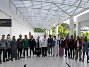 10 Mahasiswa Korban Perang Sudan Tiba di Lombok 10 Mahasiswa Korban Perang Sudan Tiba di Lombok