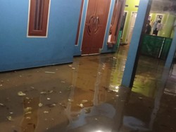 Banjir di Tanahsareal Bogor Akibat Drainase Tersumbat, 10 Rumah Terdampak