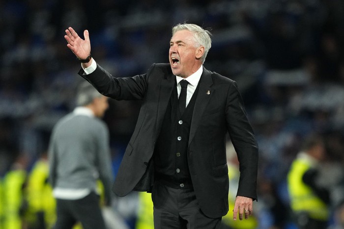SAN SEBASTIAN, SPAIN - MAY 02: Carlo Ancelotti, Head Coach of Real Madrid, reacts during the LaLiga Santander match between Real Sociedad and Real Madrid CF at Reale Arena on May 02, 2023 in San Sebastian, Spain. (Photo by Juan Manuel Serrano Arce/Getty Images)
