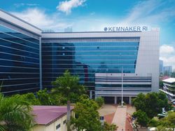 Aturan Diteken Jokowi, Perusahaan Wajib Lapor Lowongan Kerja ke Kemnaker