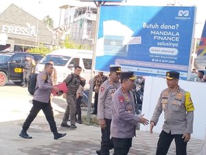 Kapolri Cek Ruko yang Disulap Jadi Command Center Pengamanan KTT ASEAN