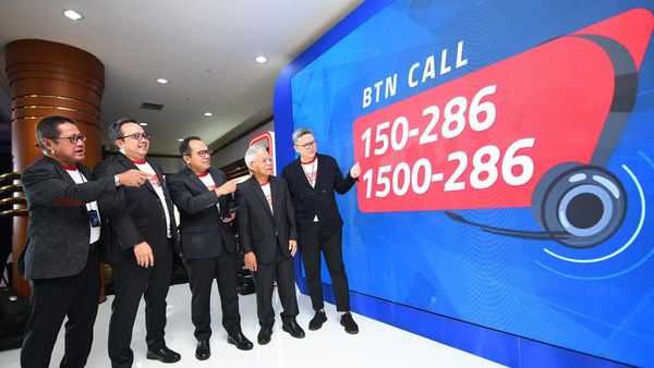 Layani Nasabah Lewat Call Center