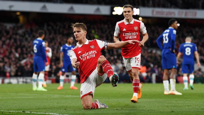 LONDON, ENGLAND - MAY 02: Martin Odegaard of Arsenal celebrates after scoring the teams second goal during the Premier League match between Arsenal FC and Chelsea FC at Emirates Stadium on May 02, 2023 in London, England. (Photo by David Price/Arsenal FC via Getty Images)