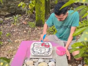 Viral Ortu Cat Kuburan Anak dengan Gambar Hello Kitty, Alasannya Bikin Haru