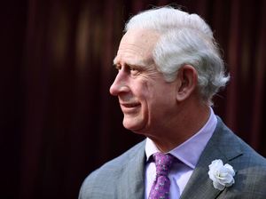 Kisah Raja Charles III yang Kini Punya Pantai Telanjang Kisah Raja Charles III yang Kini Punya Pantai Telanjang