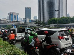 Penampakan Lalin Macet di Gatsu Arah Semanggi Pagi Ini