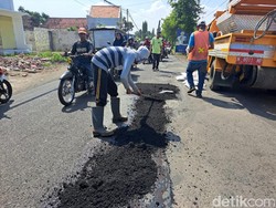 Jalan Rusak di Probolinggo Sepanjang 178 KM, Pemkab Mulai Cicil Perbaikan