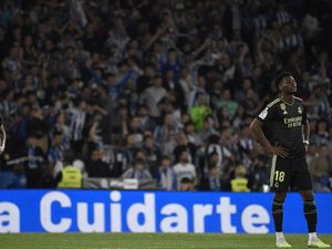 Real Madrid Tumbang, Barcelona di Ambang Juara LaLiga