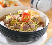 Resep Soto Mie Bogor Berkuah Bening, Gurih Menyegarkan-image
