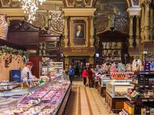 5 Supermarket Unik di Dunia, Suasana Klasik hingga Bisa Self-Service