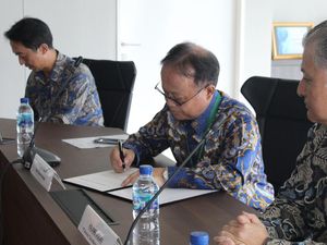 Tiga Perusahaan Asuransi Jalin Kerjasama Bancassurance Tiga Perusahaan Asuransi Jalin Kerjasama Bancassurance