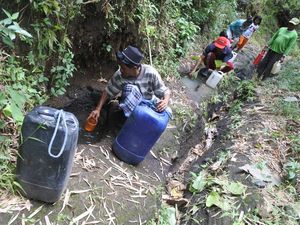 Tolong... Warga Desa Jatisari di Situbondo Kesulitan Air Bersih