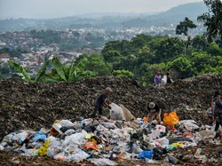 Walhi Ungkap Bahaya Laten Metode Pembakaran Sampah di Bandung