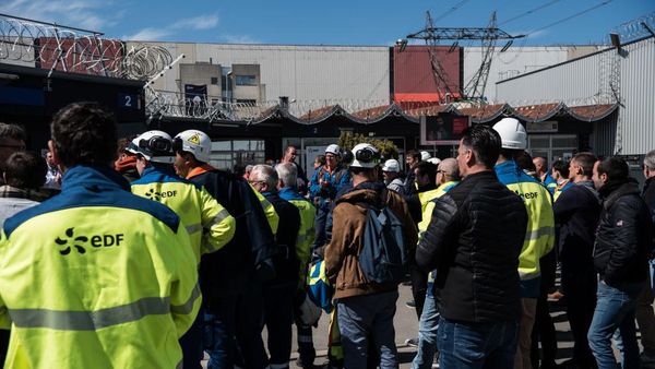 Pekerja Pembangkit Listrik Tenaga Nuklir Prancis Mogok Kerja