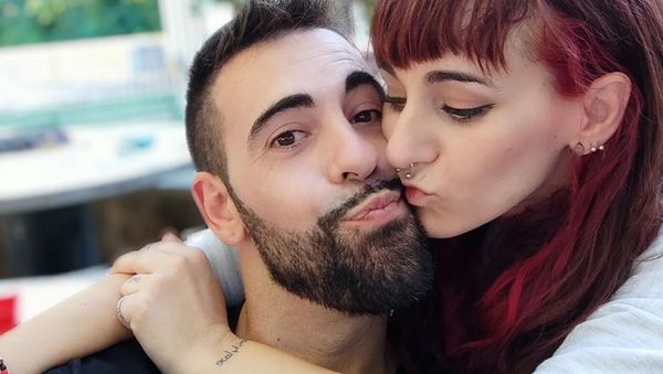 8 Foto Kakak Adik Satu Ayah Ingin Menikah, Hubungan Insesnya Jadi Kontroversi