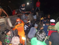 Bus Muat 29 Santri Gontor di Parimo Sulteng Masuk Jurang, 3 Orang Tewas