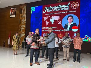 FM Venusiana Raih International Dedication Award 2023 FM Venusiana Raih International Dedication Award 2023