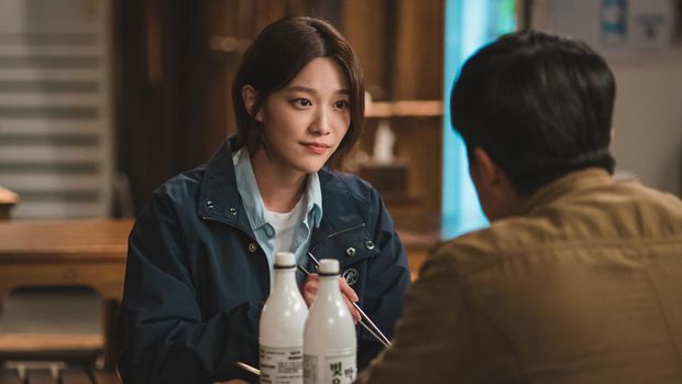 Drama Korea Stealer: The Treasure Keeper (2023) Lee Joo-woo sebagai Choi Min-woo dalam drama Korea Stealer: The Treasure Keeper. (tvN Asia)