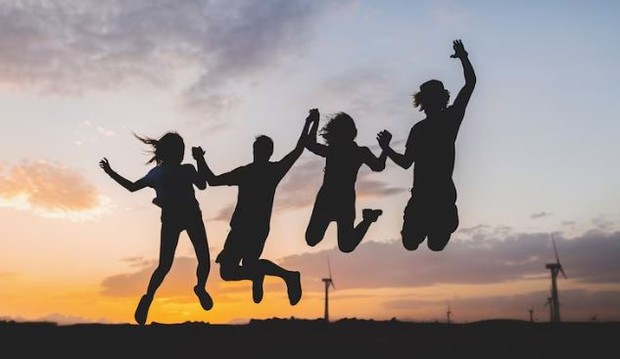 Eustress Pembawa Kebahagiaan. Foto freepik.com: marymarkevich Eustress Pembawa Kebahagiaan. Foto freepik.com: marymarkevich