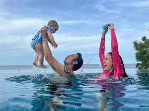 Nadine Chandrawinata Tengah Hamil Anak Kedua Nadine Chandrawinata Tengah Hamil Anak Kedua