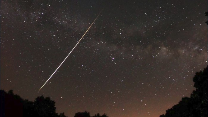 Hujan Meteor Draconid, Ada Kaitannya dengan Fenomena Langit di Cirebon?