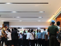 Pengunjung Sarinah Mendadak Heboh gegara Kedatangan Jokowi