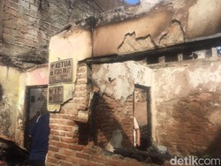 Cerita Warga Dibangunin karena Kebakaran Tebet, Langsung Selamatkan Barang