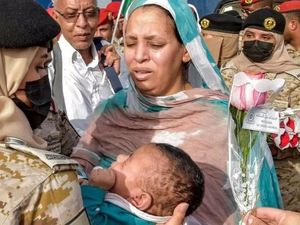 100 Ribu Orang Kabur dari Sudan, Warga Sipil Terancam Malapetaka Besar 100 Ribu Orang Kabur dari Sudan, Warga Sipil Terancam Malapetaka Besar