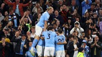 Man City kembali ke puncak klasemen dengan 79 poin atau unggul satu angka dari Arsenal selaku rival terdekat. Man City ada keuntungan lainnya karena mengantongi satu pertandingan lebih sedikit. REUTERS/Carl Recine  