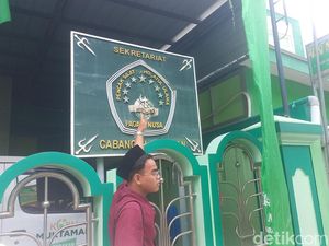 Geram Pagar Nusa Papan Nama di Kantor PCNU Dirusak Sekelompok Orang Bersajam Geram Pagar Nusa Papan Nama di Kantor PCNU Dirusak Sekelompok Orang Bersajam