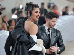 Santer Kabar Joe Jonas Cerai, Priyanka Chopra Posting Foto Mesra