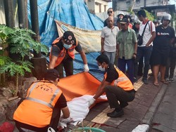 Pedagang Tewas Diserempet Mobil, Pengemudi Kabur